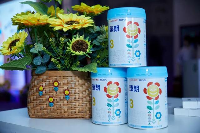 惠氏推专为中国宝宝高端新品牌，臻朗打法是要与飞鹤直面竞争？