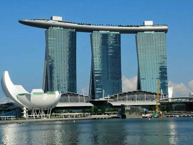 新加坡遇难要帮助吗？网友告诉你答案，不要道德绑架