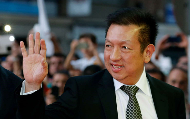 新加坡富豪欲卖西甲豪门，近期与球队矛盾不断，女儿刚对怒怼球迷