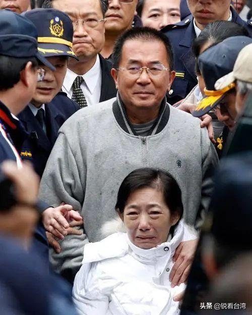 从“父子”到死敌，李登辉和陈水扁的恩怨情仇“全透析”