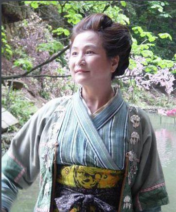《唐伯虎点秋香》有人和星爷闹翻下场惨淡，有人魂归故里令人惋惜
