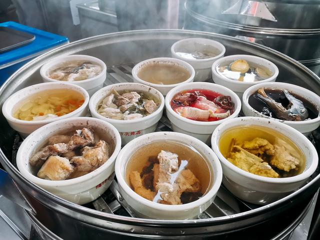 泉州拥有40多种炖品，每天都售罄的老店（泉州晋江美食48）