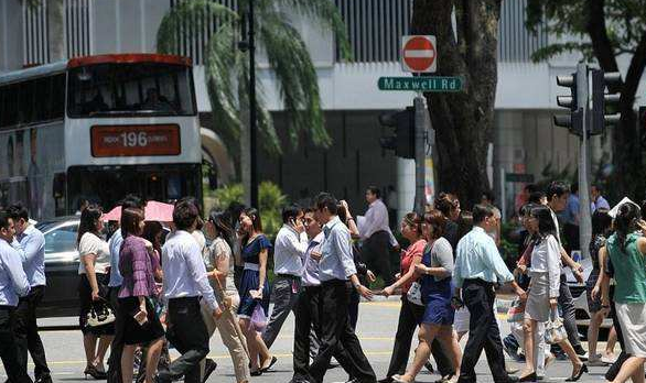 Q2美国GDP跌32.9%|2年内全球破产或升35%|发达国家“日本化”显现