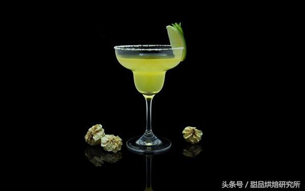 火遍全网的梦幻十二星座鸡尾酒 配方