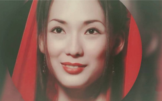 “东方不败”郑秀珍：被渣男骗8000万，破产成“穷籍”沦为按摩妹