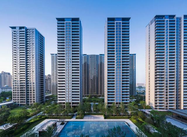 蓝房直击｜什么样的交付，让这个楼盘房东敢加价100万？