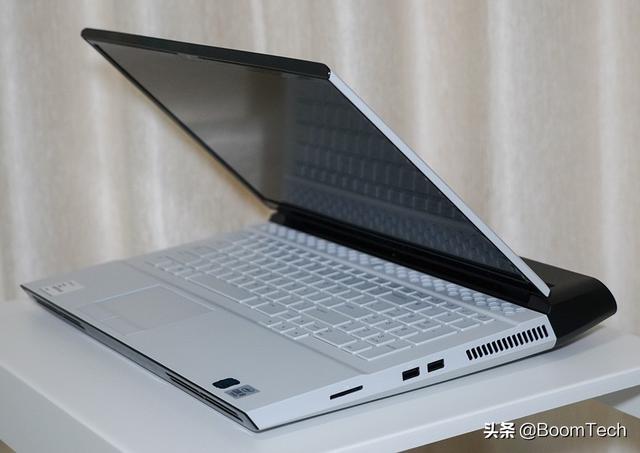 能否荣膺2020“烤机界霸主”称号 Alienware Area-51m R2双烤测试