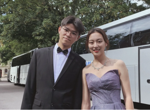 高颜值学霸情侣：大三相恋，大四双双拿下世界顶尖名校offer，将赴英国留学！