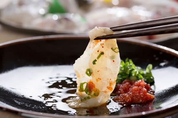 这些世界上最奇葩的食物，对你而言是美味还是挑战？