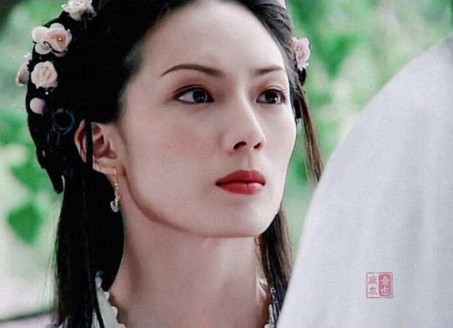 最美何仙姑郑秀珍：被男友骗光4亿家产，成街边按摩妹，现今如何
