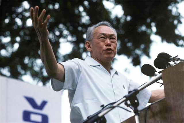 新加坡国父谈美国落后条件：这三大优势只要还在，美国仍然领先