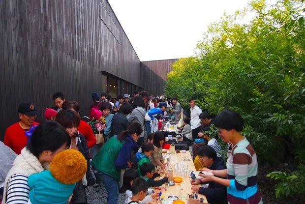 将整个小镇变成一座旅馆，日本佛生山的地方再生经验值得学习