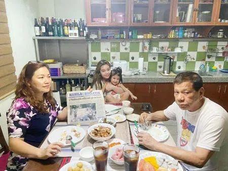 被曝赴新加坡就医，菲律宾总统杜特尔特发视频辟谣