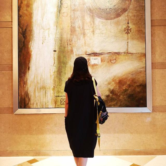 隔离聊天日记续集 8.26匆忙中送走了新加坡的隔离者们，他们打来电话说很高兴有我的陪伴，谢谢你，终于回到家了。还有这两个，发来图片和短信，平安回家也是我的愿望，真替你们高兴，祝愿你们顺顺利利！！！ 今