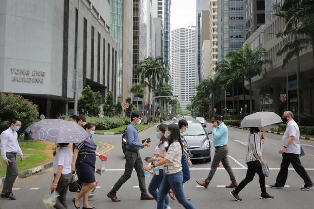 新加坡发声：将调整外籍员工政策，提高S准证与就业准证薪金门槛