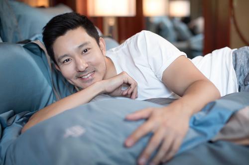 王子气质 却出身低微，那些娱乐圈里的贫穷贵公子们