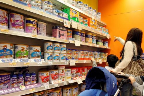 香港多款婴儿奶粉含致癌物？港食安中心称涉事奶粉均无超标