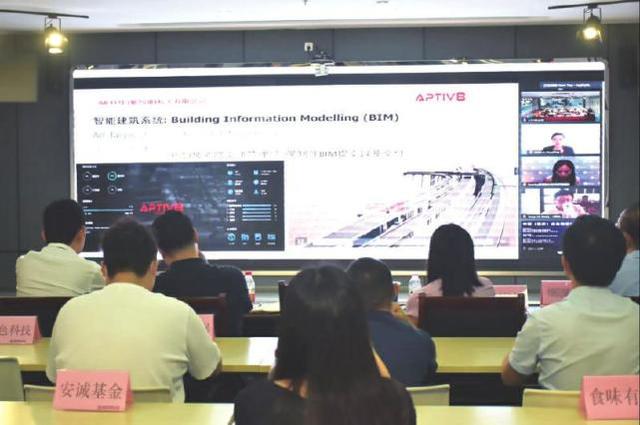 重庆：34家中新企业  2000公里一线连