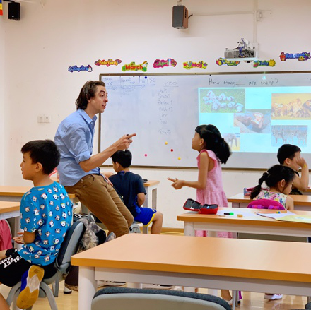 这是一次奇妙的探寻之旅。孩子们说，我想在青苗学校读一百年