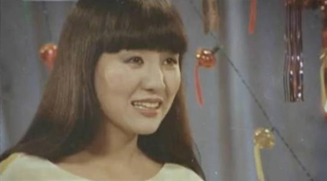 郑绪岚：在中国爆红，远嫁美国，62岁的她如今怎样了？