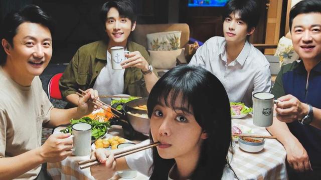 《以家人之名》：那个丧偶式育儿的女人，背了所有骂名