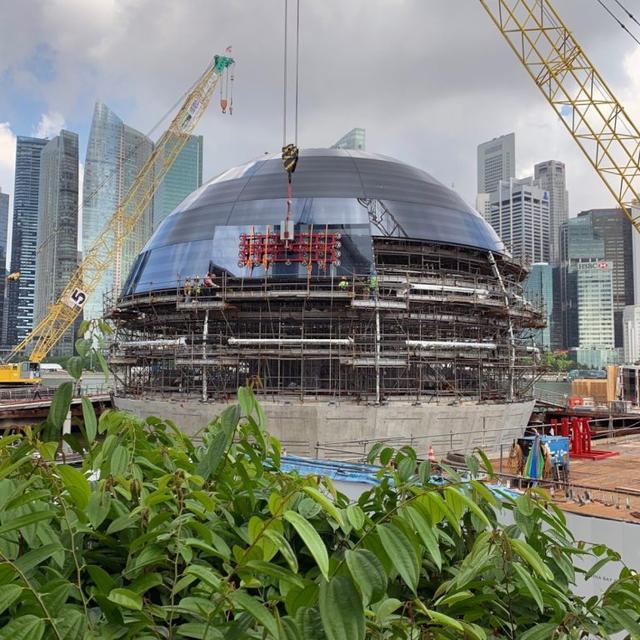 苹果在新加坡做了个球，或成地标级别的网红打卡圣地