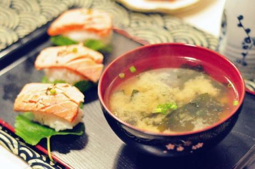 研究发现：日本人长寿和常吃7类食物、不吃1类食物的秘诀有关