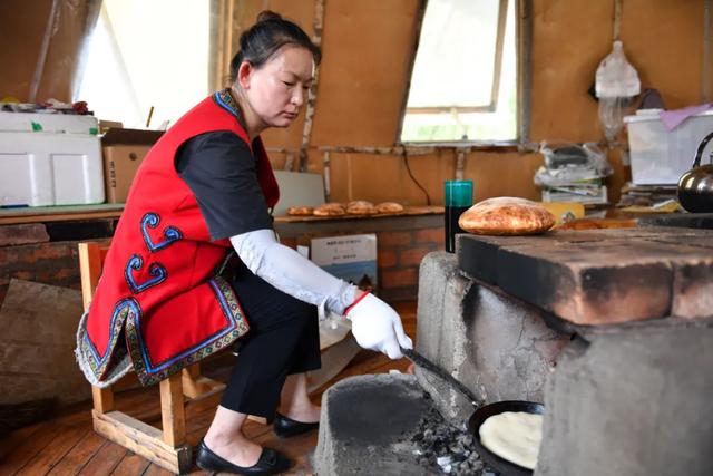 走出山林奔小康 鄂温克族迎来新生活