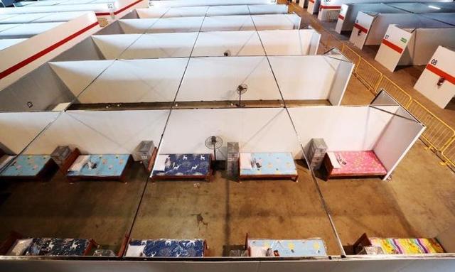 疫情趋缓 新加坡最大的方舱医院关闭