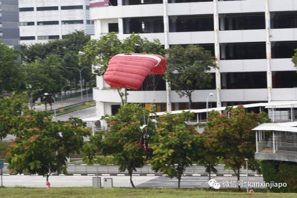 新加坡国庆阅兵彩排！因疫情影响分散举行，家家楼下能看到坦克