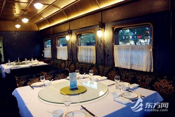 了不起的小店｜老爸“任性”收藏绿皮火车 女儿花七年开成“网红”餐厅