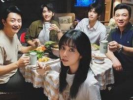 以家人之名｜有些人就像一道光，在至暗的时刻出现在你的生命里