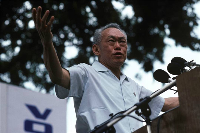 李光耀为何说：如果将华语定为新加坡的国语，将会是一个错误