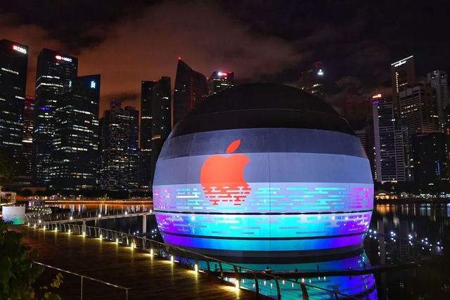 全球首个水上苹果店落户新加坡，抢先一睹实景图