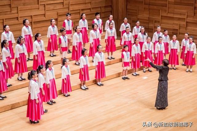 今年新加坡小学报名“马宝宝”争破了头，14间小学已超额