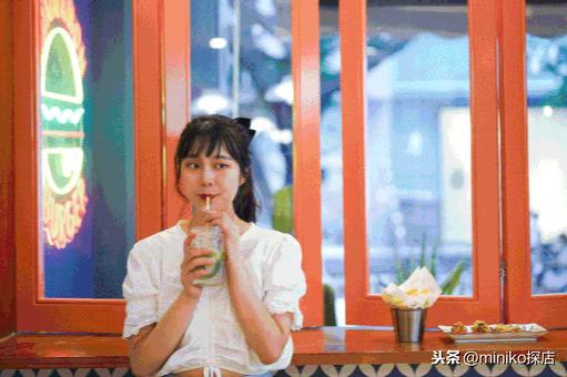 成都热门榜第一的东南亚料理新店开业，满满的南洋风情太撩人