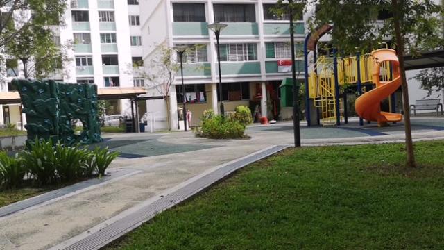 新加坡组屋，随处可见露天的公共健身、儿童玩乐区域