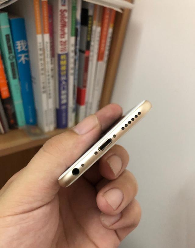 花300元买到的iPhone6是什么样的呢？