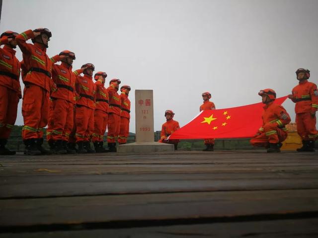 走笔奇乾，看记者眼中的这支光荣团队