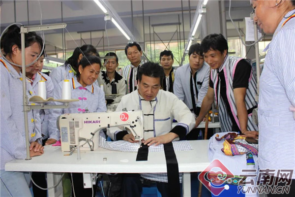 「大峡谷·小康路」此路恒：艰苦创业，只为乡亲们都能过上好日子