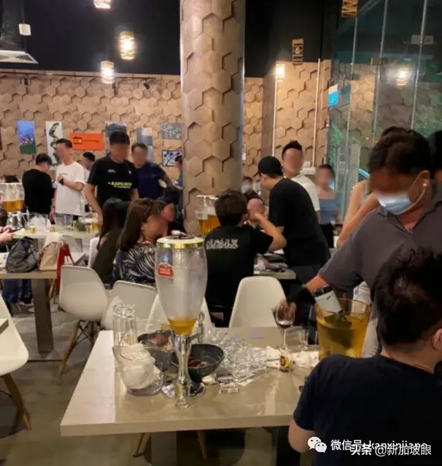 以酒代茶？本地餐饮商家酒入茶壶夜半售卖