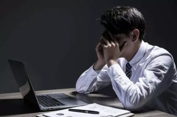新加坡调高EP薪资门槛！网友：苦了外国员工，还反坑了本地人