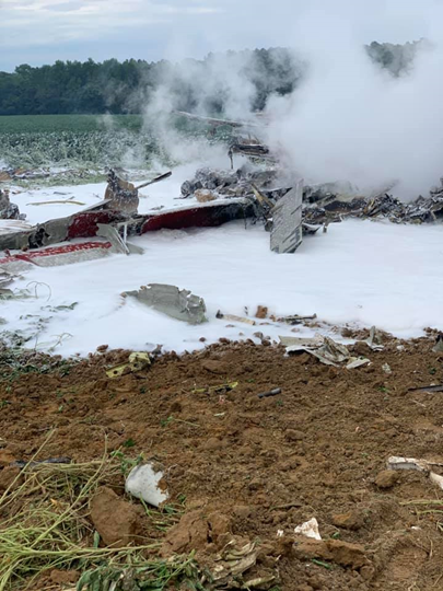 美海军一架E-2C预警机飞行训练时失事坠毁，无人伤亡