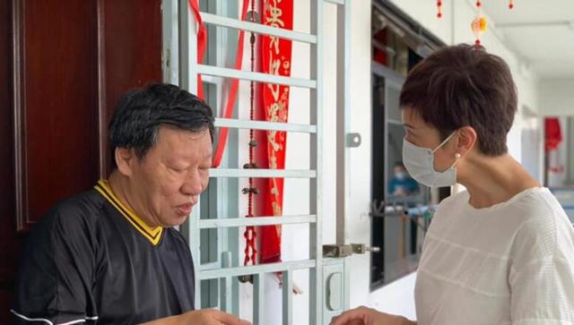 新加坡人力部长“求助”组屋区有蝙蝠巢穴，咋整？
