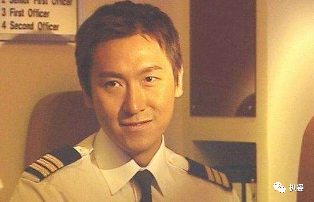 这颜值，比他爹也差太多太多了吧