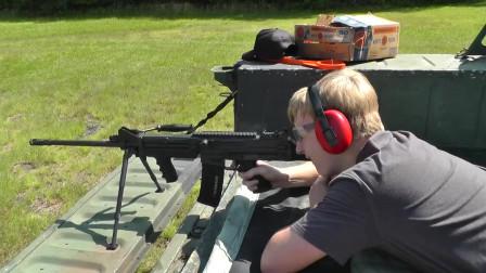 实测新加坡Ultimax 100轻机枪，靶场实弹射击评测！
