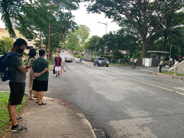 疫情下的新加坡政府中小学入学考试，现场和往年差别竟这么大