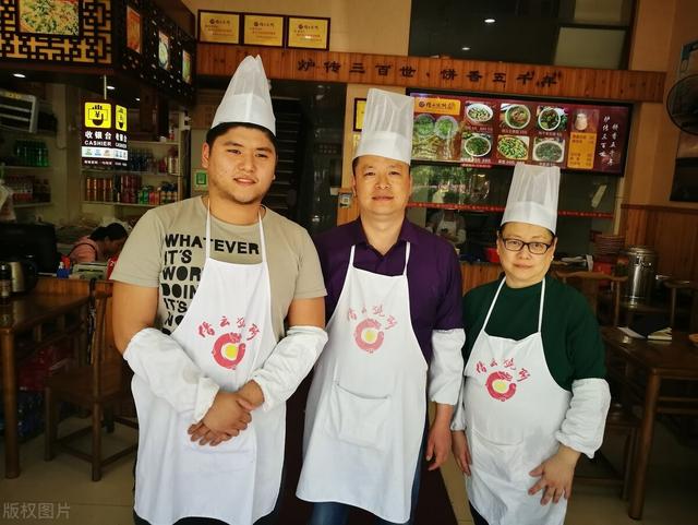 “出海”的烧饼：坐拥586家门店，下一个“老干妈”？