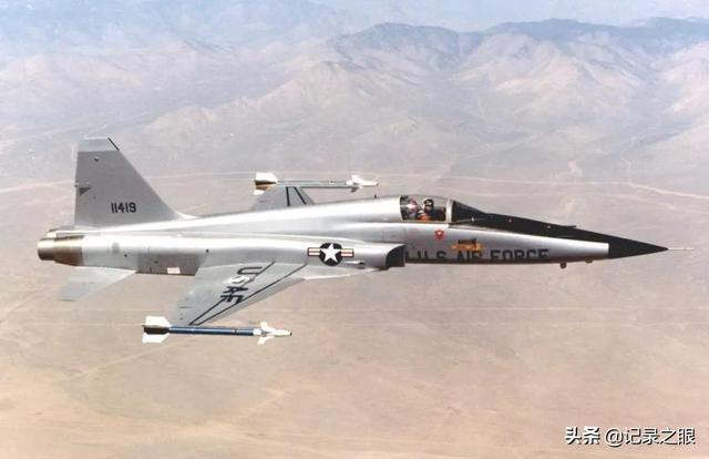 F-5战机是美国空军和海军都不要的，台军还要过4年才能退役
