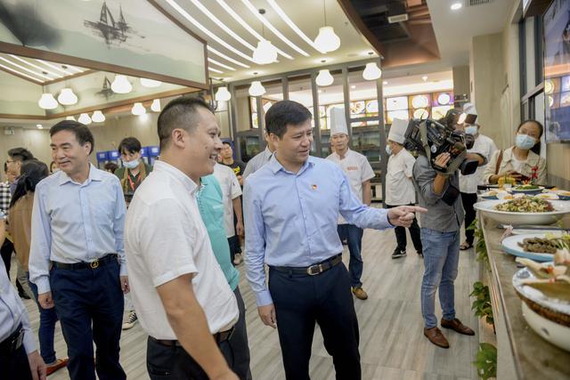 莆田“百家餐饮名店”“十大美食达人”“十大美食匠人”授牌颁奖